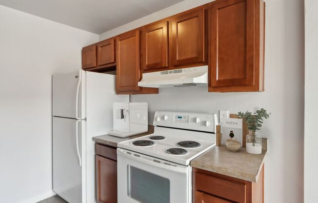 1 bed, 1 bath, 530 sqft, $949, Unit 1G