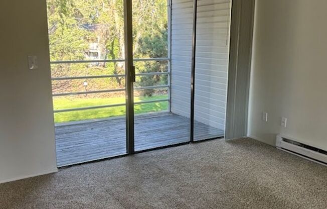 2 beds, 1 bath, 740 sqft, $1,550, Unit 335-133