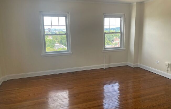 1 bed, 1 bath, 617 sqft, $1,850, Unit Wellington 908