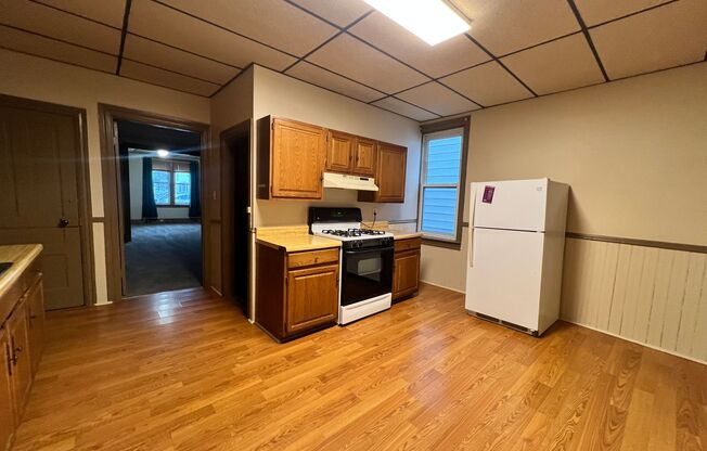 1 bed, 1 bath, $1,150, Unit Apt 1