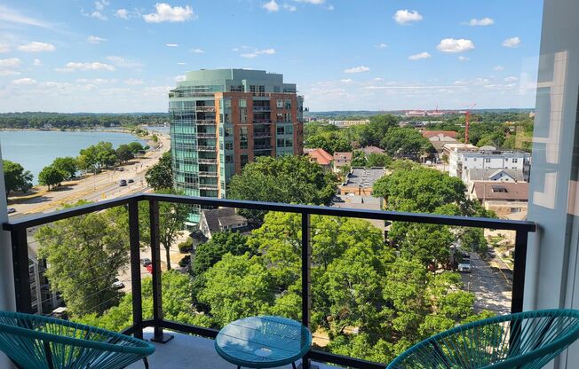 2 beds, 2 baths, 1,294 sqft, $3,675, Unit #510
