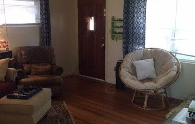 3 beds, 1 bath, $1,985