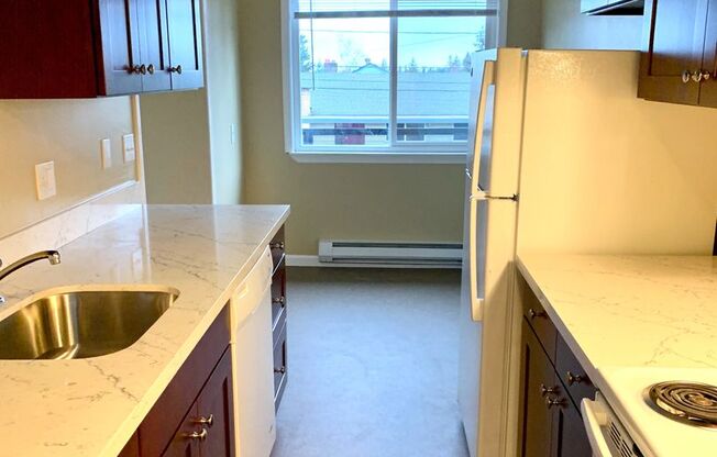 7919 35th Ave SW - (GSB-R240B - Vue Crest Apts)