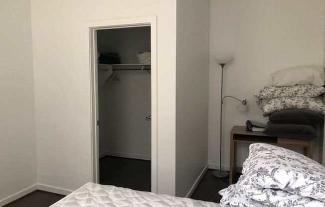 1 bed, 1 bath, 600 sqft, $1,399, Unit 122