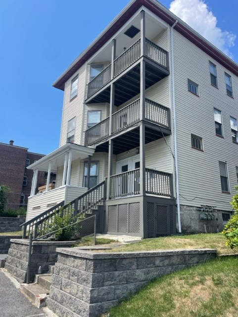 7 WYMAN ST