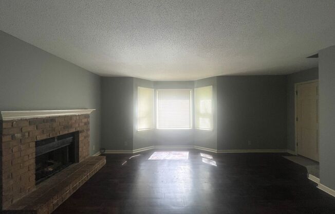 502 STEEPLECHASE RD