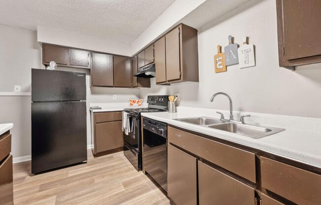 1 bed, 1 bath, 650 sqft, $1,099