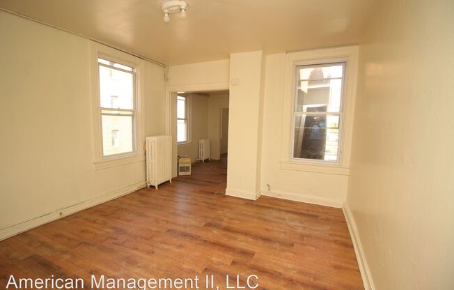 12 E. Read St,