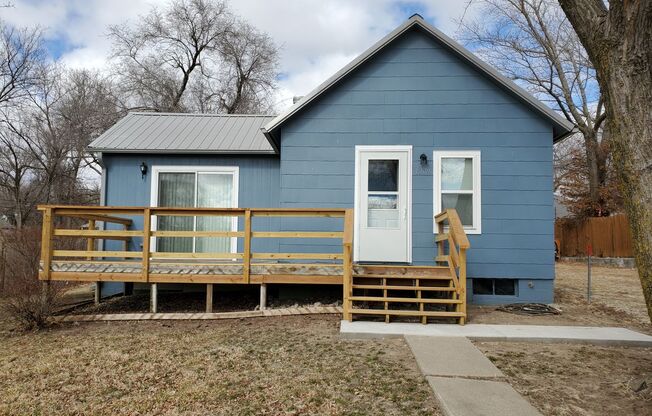 Remodeled, nice and clean house in Clay Center, KS