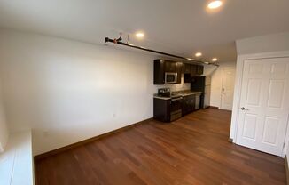 1 bed, 1 bath, 534 sqft, $1,250, Unit Unit 117B