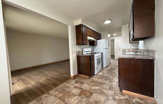 1 bed, 1 bath, 680 sqft, $1,095, Unit 0038