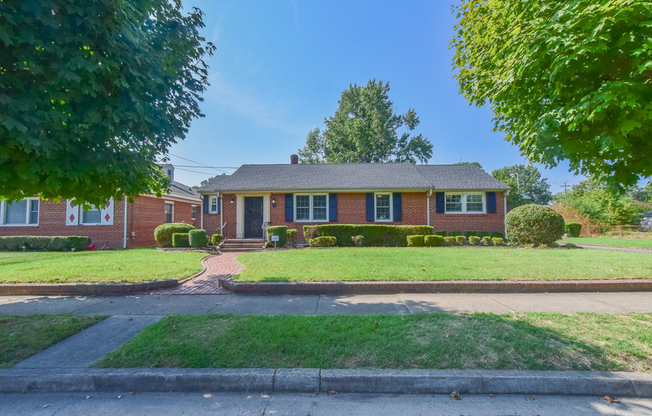 711 LINCOLN AVE