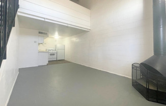 1 bed, 1 bath, 700 sqft, $810, Unit Unit 8