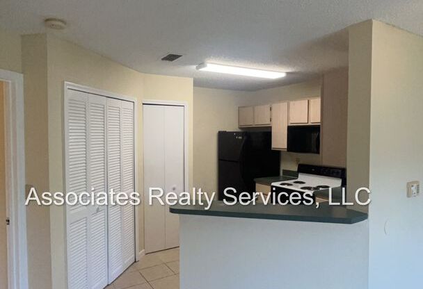 1 bed, 1 bath, $925, Unit Unit 1014