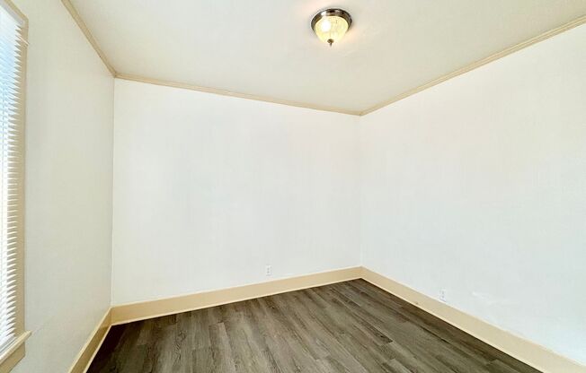 1 bed, 1 bath, $2,300