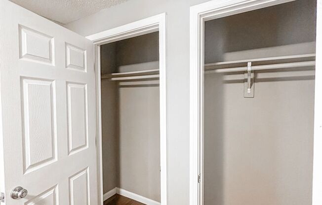 2 beds, 2 baths, 1,096 sqft, $1,575, Unit 1891C