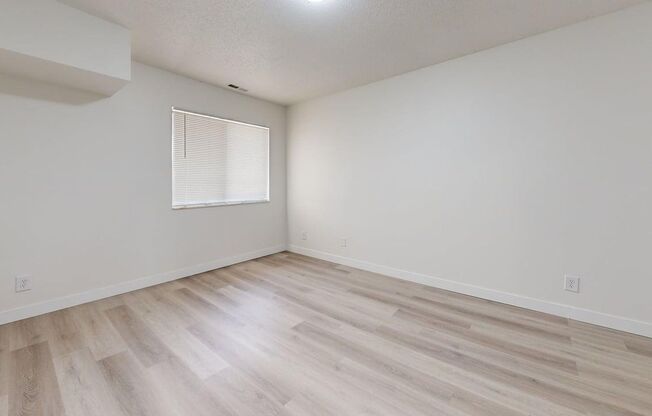 2 beds, 1 bath, 1,078 sqft, $1,000, Unit 201-307E