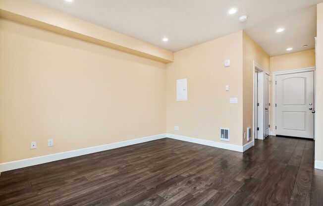 Marigold Apartments - Make Spirits Bright In Your New Apartment