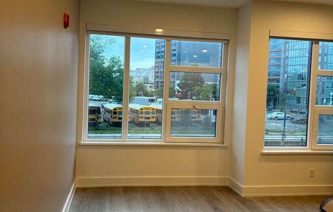 Studio, 1 bath, 389 sqft, $1,599, Unit 210