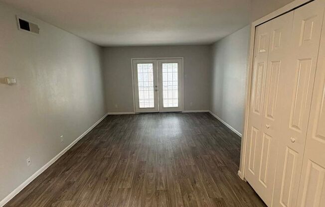 2 beds, 2 baths, 931 sqft, $1,003, Unit 14-1404