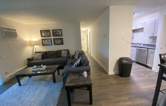 1 bed, 1 bath, 610 sqft, $1,212, Unit 2450-01