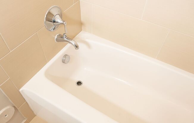 2 beds, 2 baths, 723 sqft, $2,150, Unit Apt #104