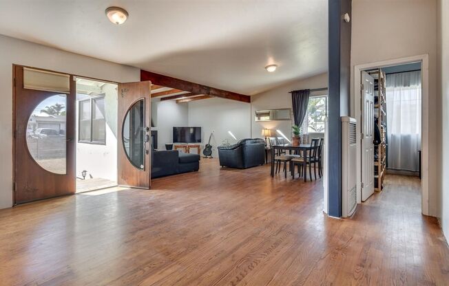 352 Bonito Avenue