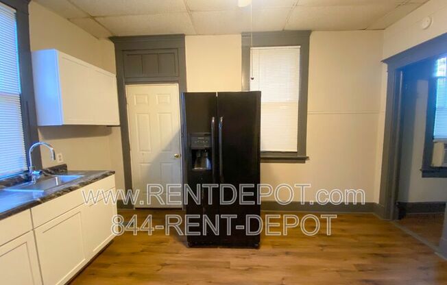 613 MONROE AVE