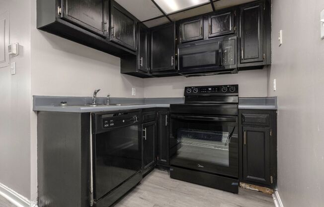 2 beds, 2 baths, $895, Unit 328