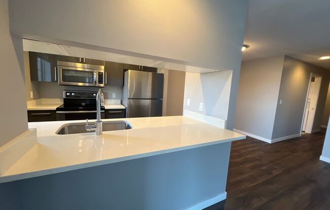 1 bed, 1 bath, 750 sqft, $2,295, Unit 403