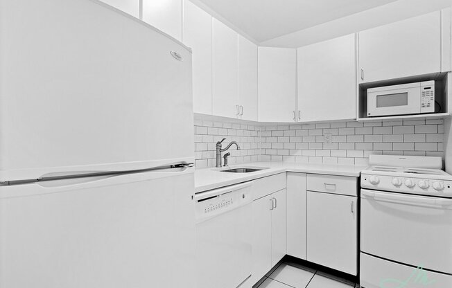 1 bed, 1 bath, $3,750, Unit 4F