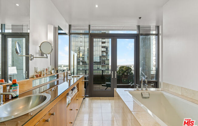 2 beds, 2.3 baths, 2,660 sqft, $10,000, Unit PH 1
