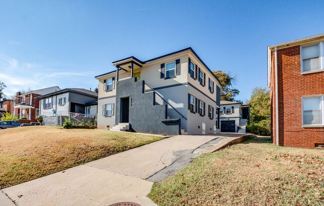 Stylish lower level duplex in the heart of Gatewood