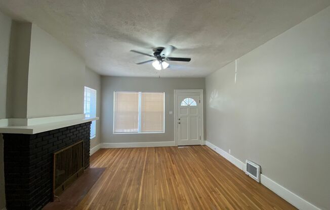 3 beds, 1 bath, $1,250