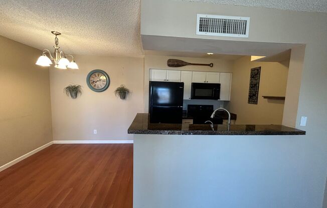 Spacious 1 bedroom/1 bath