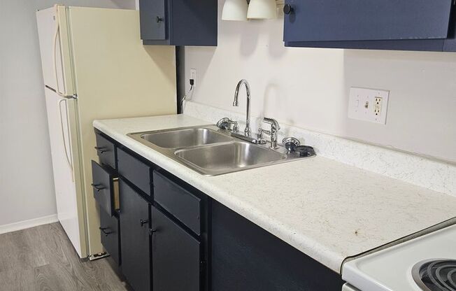 1 bed, 1 bath, 535 sqft, $685, Unit 4957 Fairmont