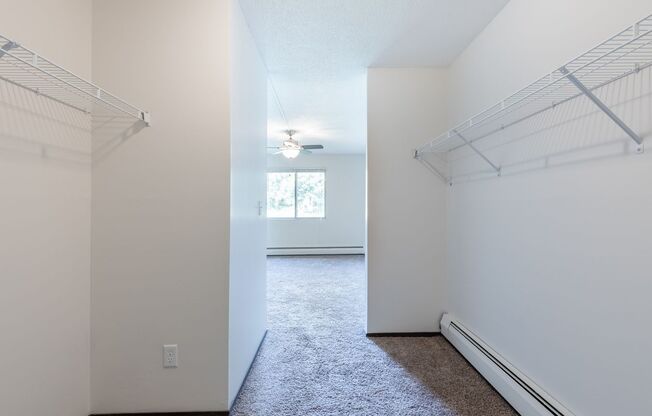 Oak Grove Apartments