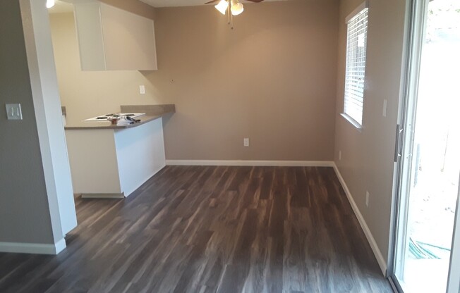 1 bed, 1 bath, 600 sqft, $1,100, Unit 21