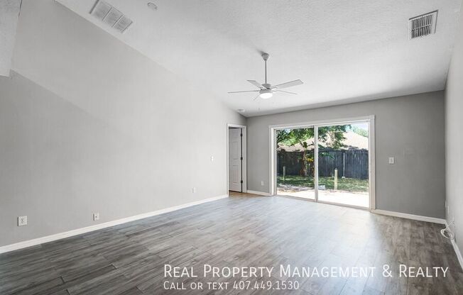 3431 KAYLA CIR
