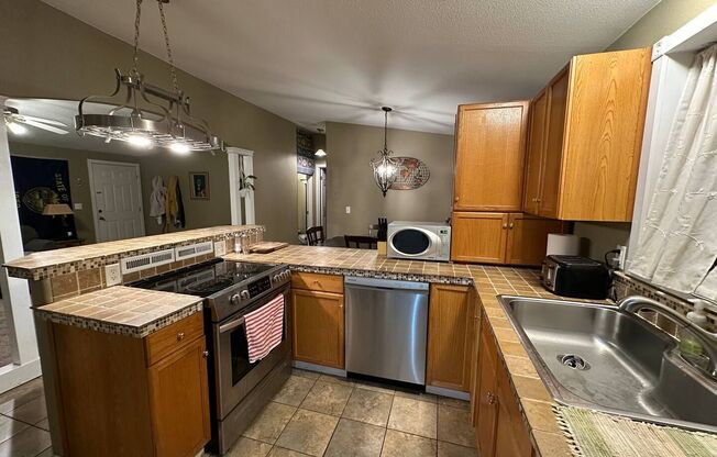 3 beds, 2 baths, $2,195