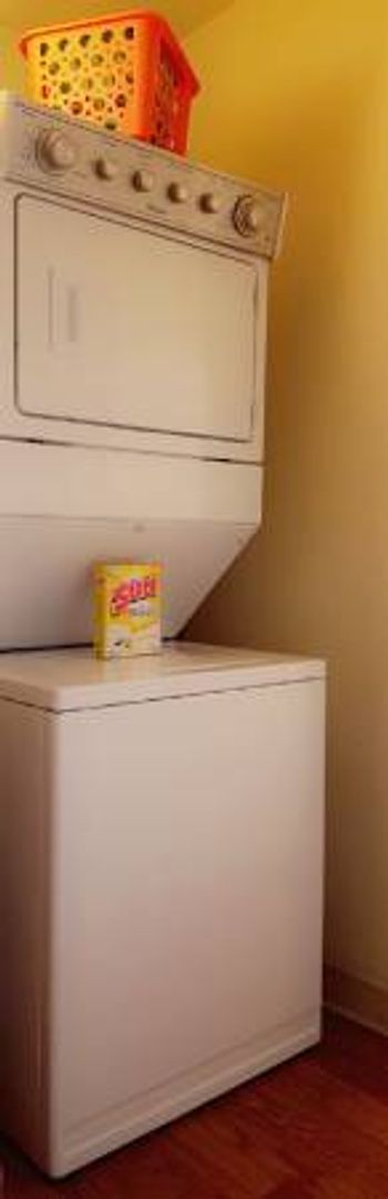 2 beds, 1.5 baths, 1,300 sqft, $2,757, Unit 7091G4