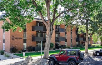 Settle Into a Prime Fort Collins Location & Enjoy $400 Off Your First Month