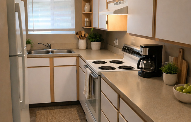 SELH507 - Peach Tree Apartments