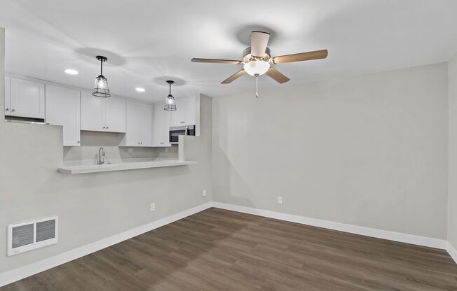 1 bed, 1 bath, 550 sqft, $2,195, Unit 40-106