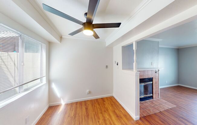 2 beds, 1 bath, 749 sqft, $2,345, Unit 623-4