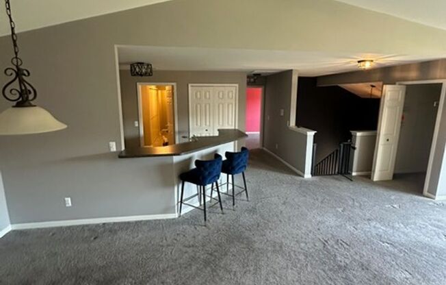 2 beds, 2 baths, $1,975