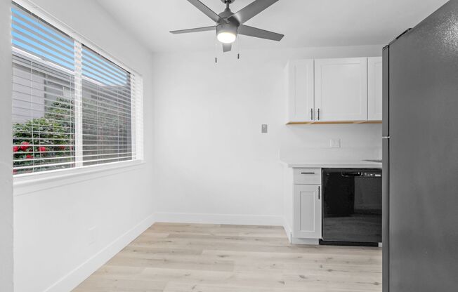 2 beds, 1 bath, 750 sqft, $1,695, Unit 6