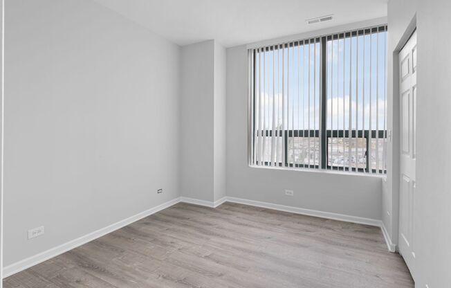 2 beds, 2 baths, 900 sqft, $2,550, Unit 406