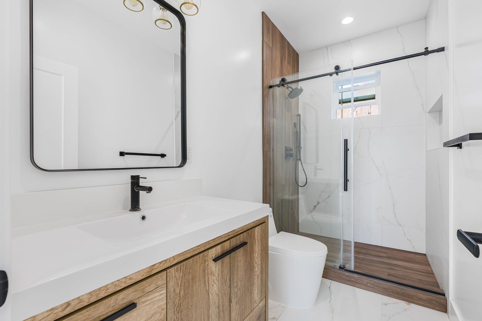 Modern Comfort: Beautiful Two-Bedroom ADU for Rent!