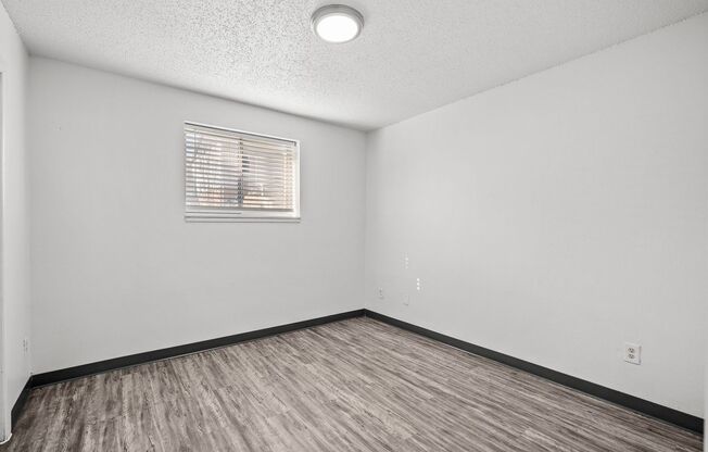 1 bed, 1 bath, 575 sqft, $825, Unit 01-002